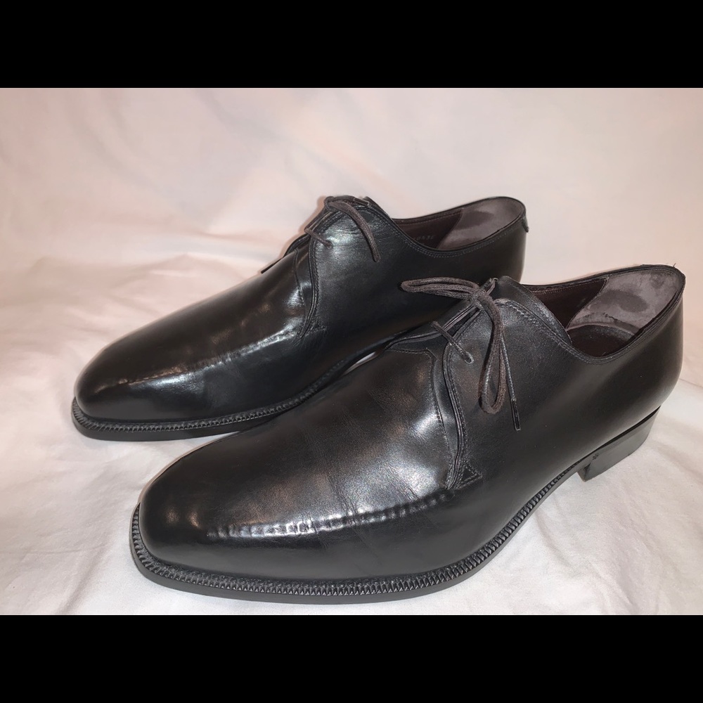 Allen Edmonds Mondavio Seven Black Leather Derby